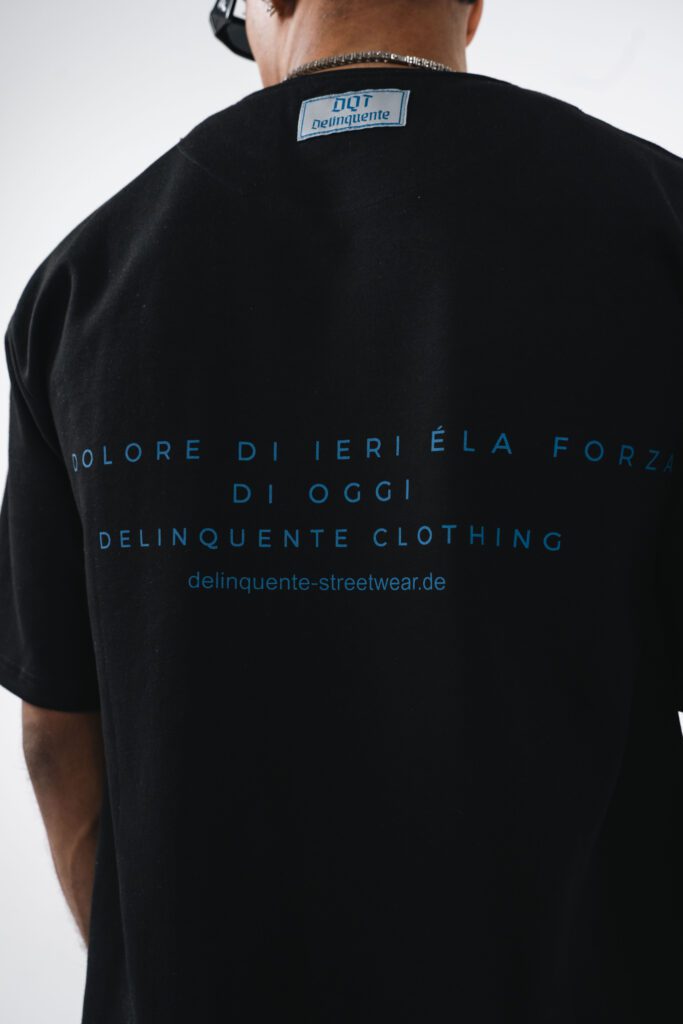 390g Oversize T-Shirt von Delinquente Streetwear
