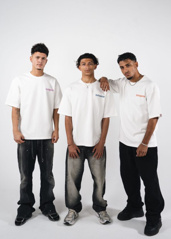 390g Oversize T-Shirt von Delinquente Streetwear